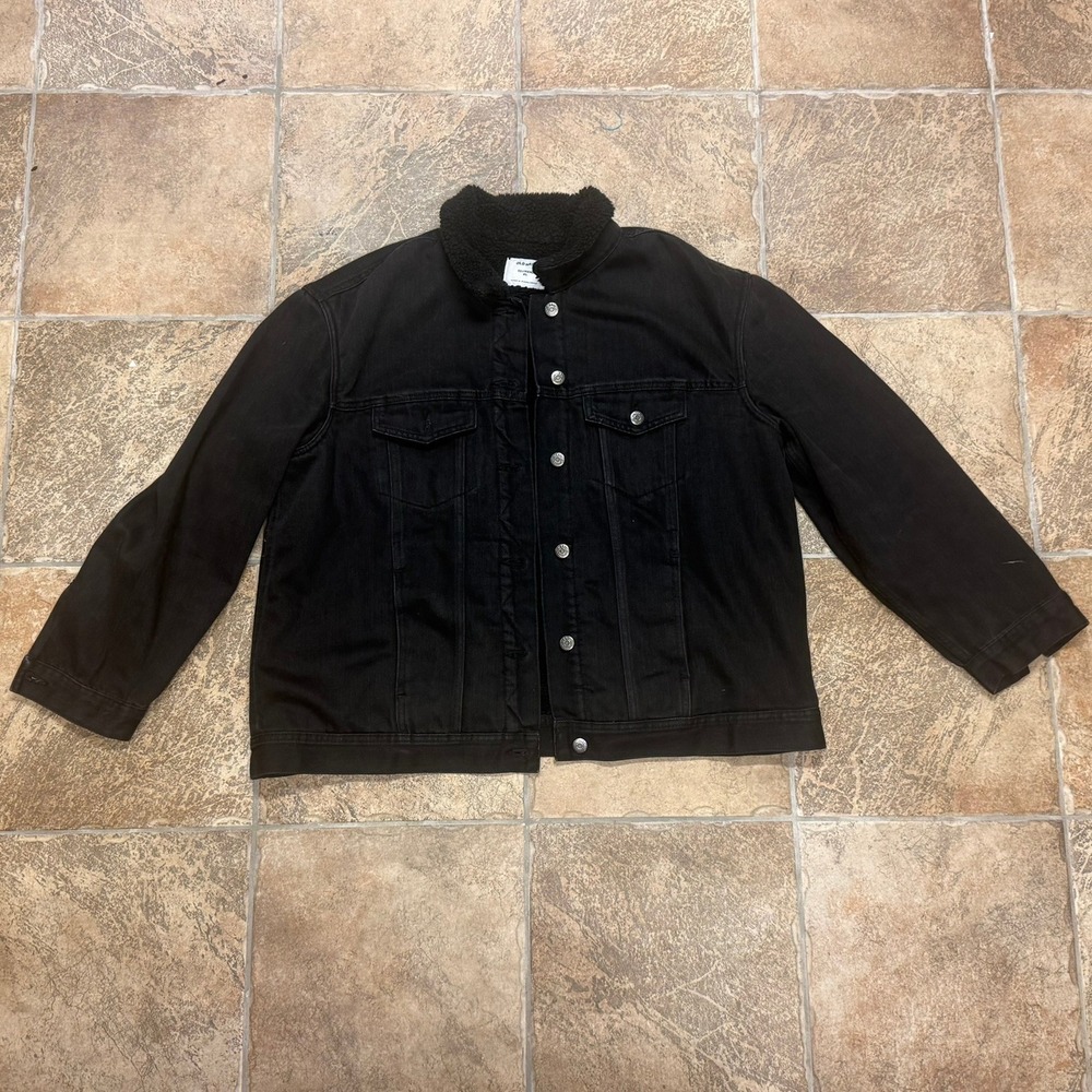 Old Navy Womens XL Black Denim Sherpa Lined Trucker Jacket Faux Fur Collar